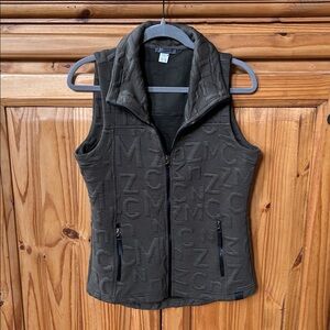 Dolcezza Sporty Chic Vest Khaki Green Raised Letters High Neck Pockets Small